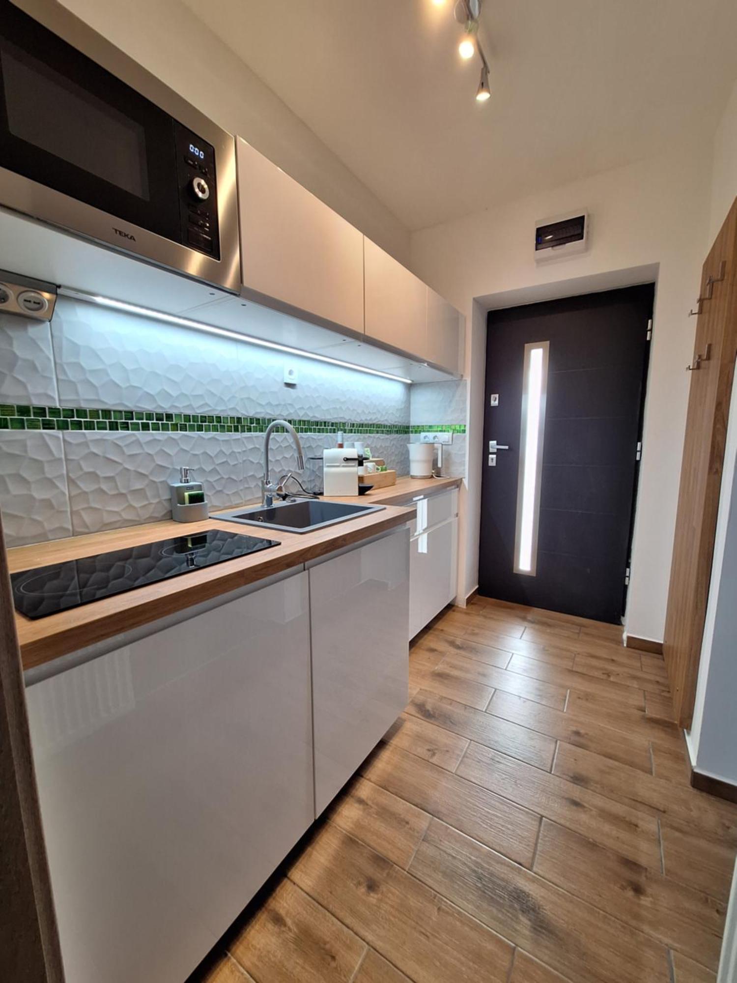 Happy Home Apartman Мишкольц Экстерьер фото