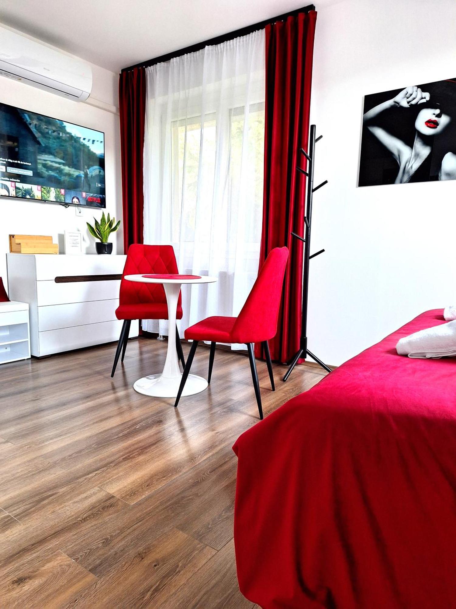 Happy Home Apartman Мишкольц Экстерьер фото