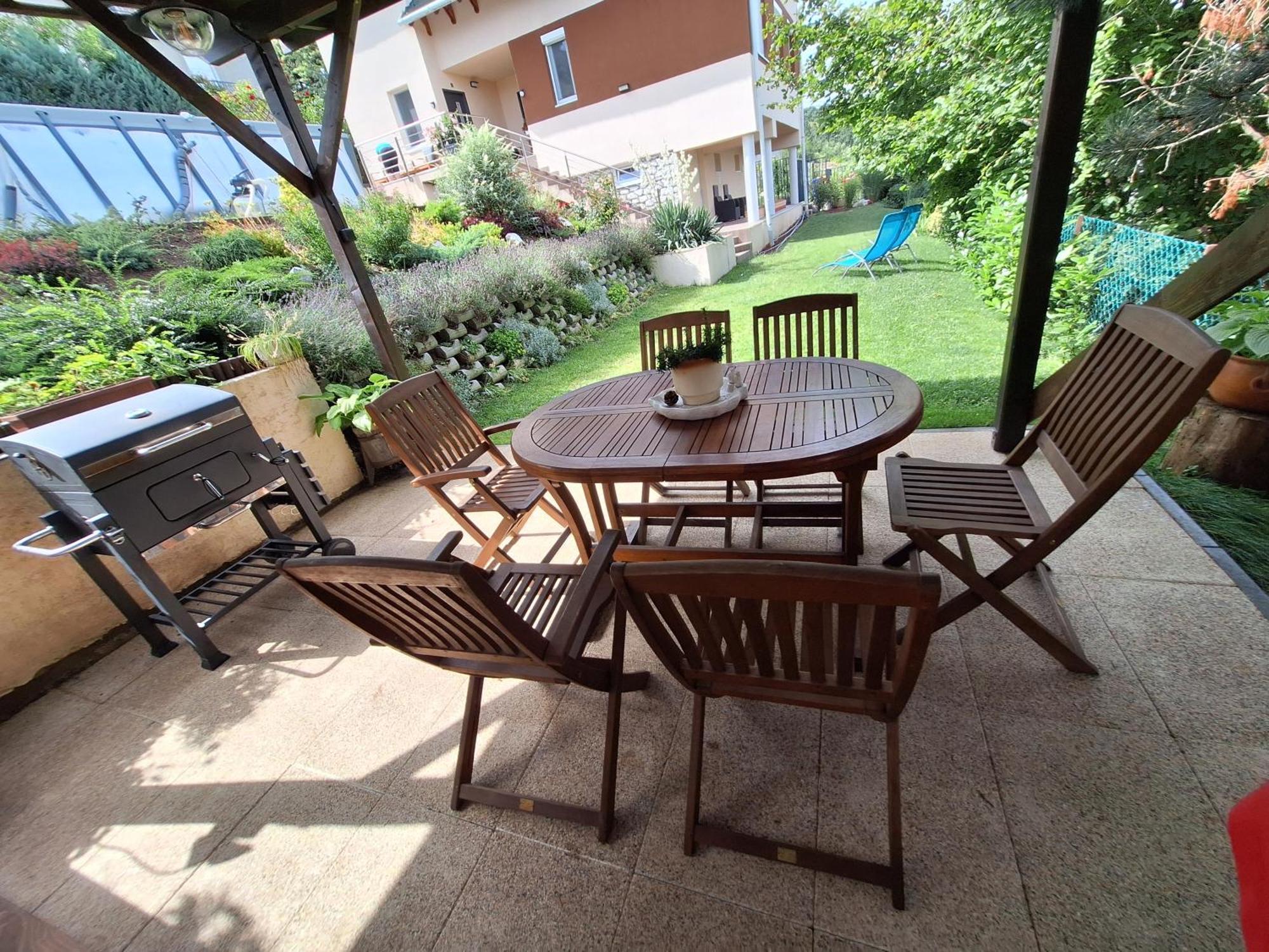 Happy Home Apartman Мишкольц Экстерьер фото